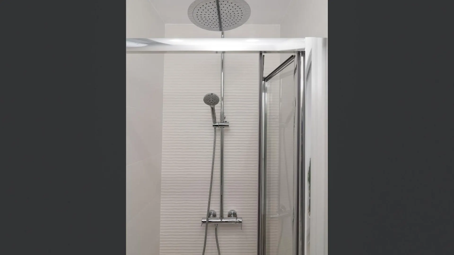 Apartment Suite Homes Hesperides 914 Malaga Spain