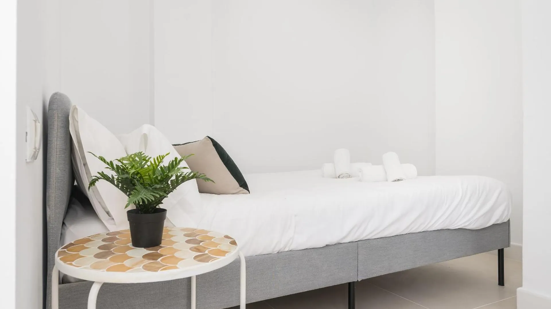 Apartment Suite Homes Hesperides 914 Malaga Spain