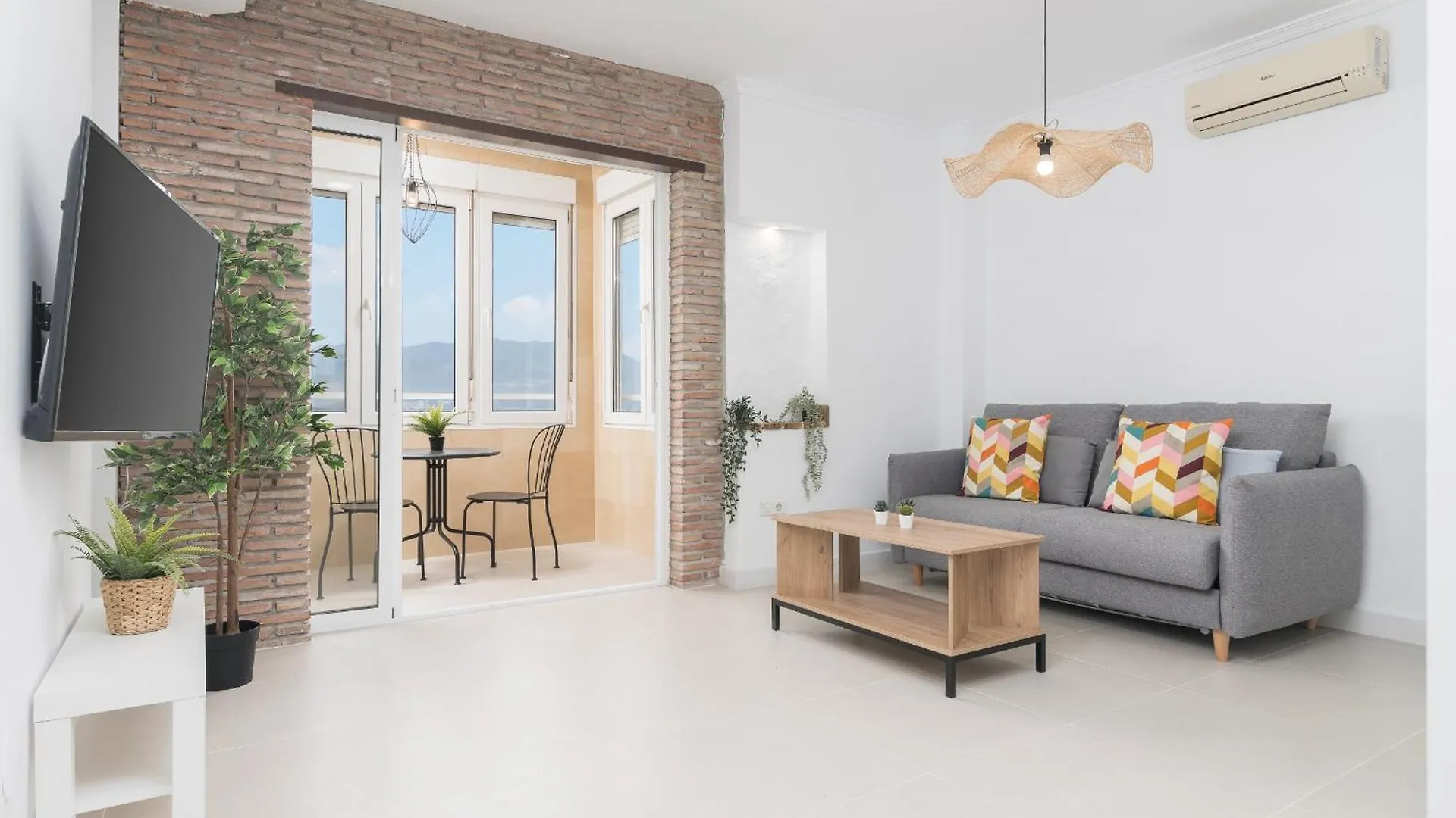 Suite Homes Hesperides 914 Malaga Apartment